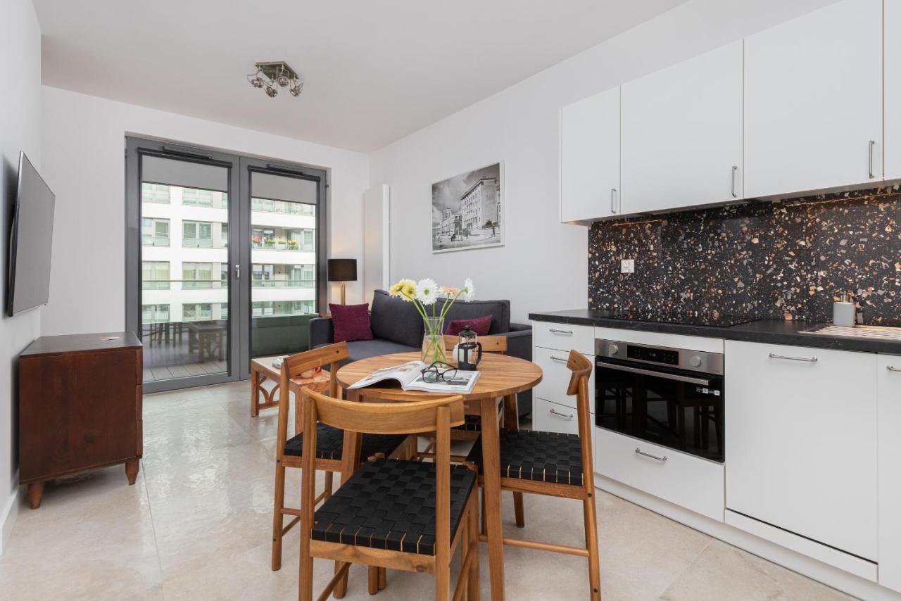 Plac Unii Apartment Gdynia City Centre By Noclegi Renters ภายนอก รูปภาพ