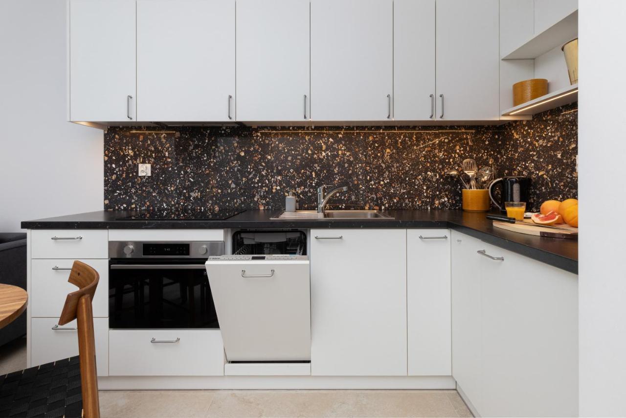 Plac Unii Apartment Gdynia City Centre By Noclegi Renters ภายนอก รูปภาพ